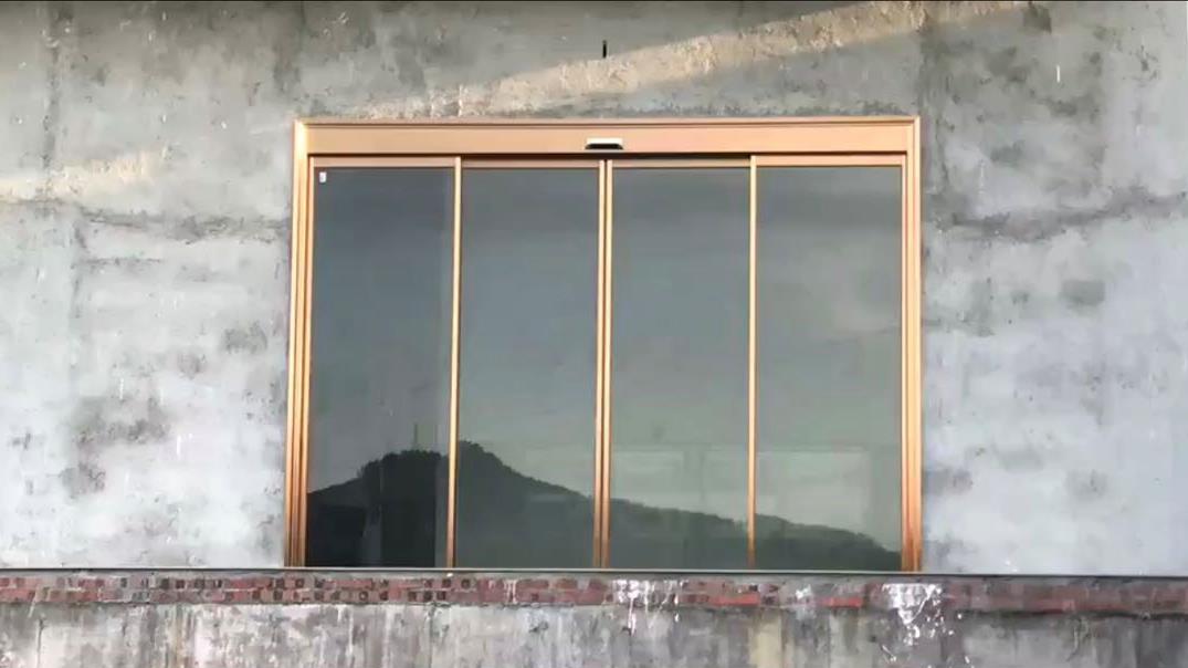 玫瑰金無指紋邊框自動門